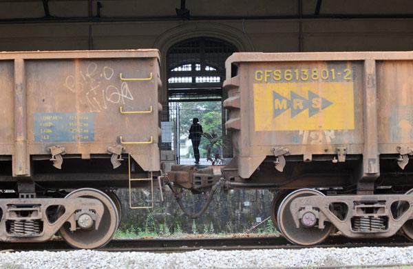 Trilhos de trem na Estação Cultura em Campinas. (Dominique Torquato/AAN)