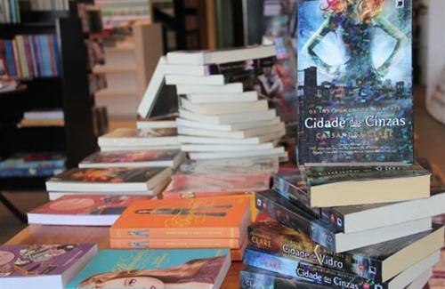 Feira de troca de livros acontece até sábado (21) no Senac Rio Preto (Hamilton Pavam)