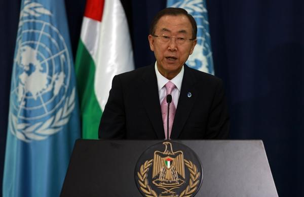 Ban Ki-Moon disse estar chocado com as cenas de suposto ataque químico na Síria (France Press)
