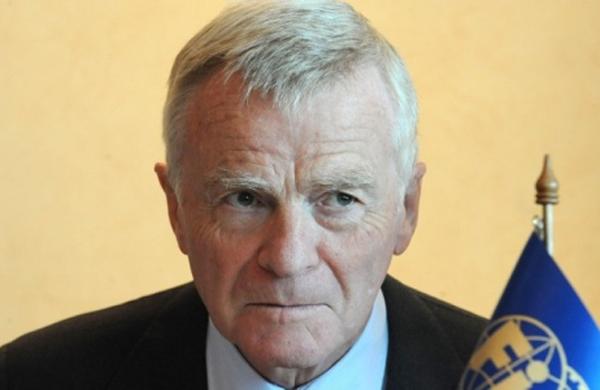 Max Mosley tenta bloquear a divulgação das imagens que atentariam contra a sua vida privada ( Cedoc/RAC)