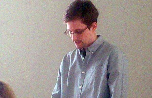 Edward Snowden é visto pela primeira vez após denúncias contra os EUA (France Press)