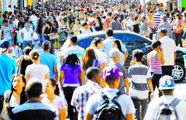 Movimento na Rua 13 de Maio, Centro de Campinas: falta de patrulhamento a pé da GM gera insegurança (Érica Dezonne/AAN)