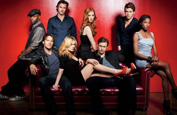  True Blood estreou em 2008 e mostra a convivência entre vampiros e humanos  ( Divulgação)