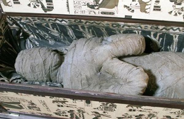 O avô do menino, falecido 12 anos antes, viajou nos anos 1950 para o norte da África e pôde ter trazido a múmia como um souvenir (Lutz-Wolfgang Kettler/Divulgação)