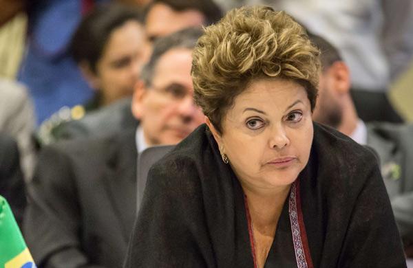Presidente se reúne com assessores na manhã desta segunda para discutir sobre a denúncia de espionagem  (France Presse)