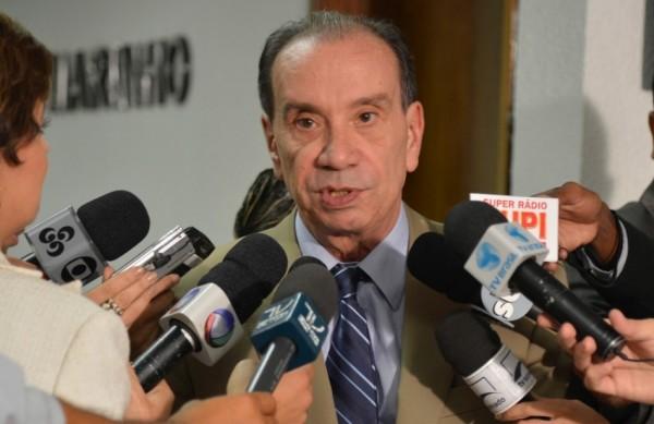 O caso está sendo investigado pela Polícia Federal, mas o senador Aloysio Nunes (PSDB-SP) entendeu que Hereda precisa explicar a situação no Senado (Agência Brasil)