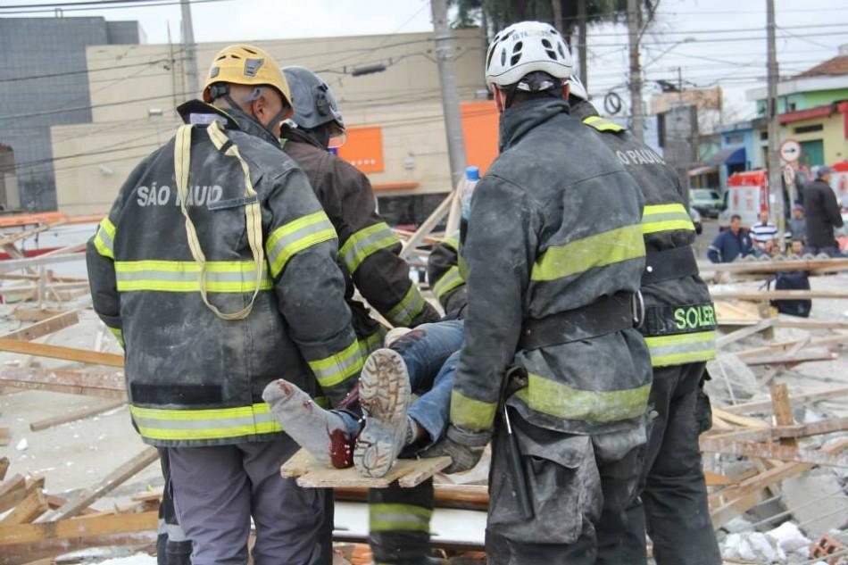 O último corpo, do pedreiro Claudemir Viana de Freitas, de 28 anos foi encontrado às 7h15 desta quinta (Corpo de Bombeiros da PMESP)