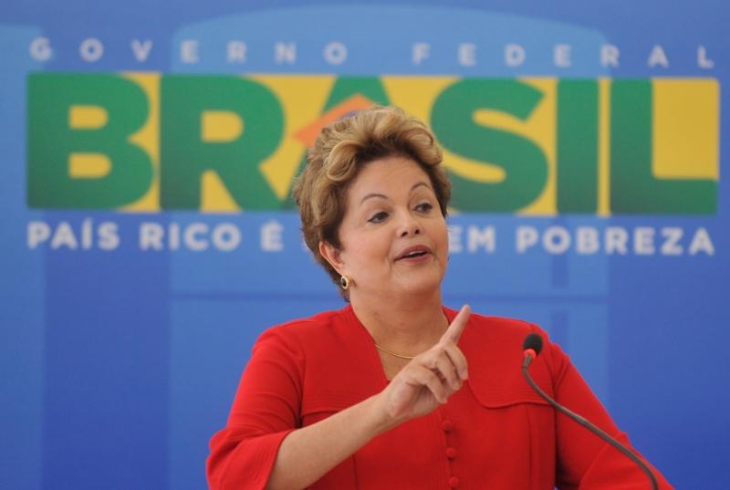 A presidente participaria da assinatura da ordem de serviço para o início das obras do Veículo Leve sobre Trilhos (VLT) (Agência Brasil)