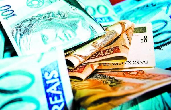 Caso voc&ecirc; j&aacute; esteja endividado, solu&ccedil;&otilde;es aparentemente f&aacute;ceis, como pagamento apenas dos juros, devem ser evitadas ( Divulga&ccedil;&atilde;o)