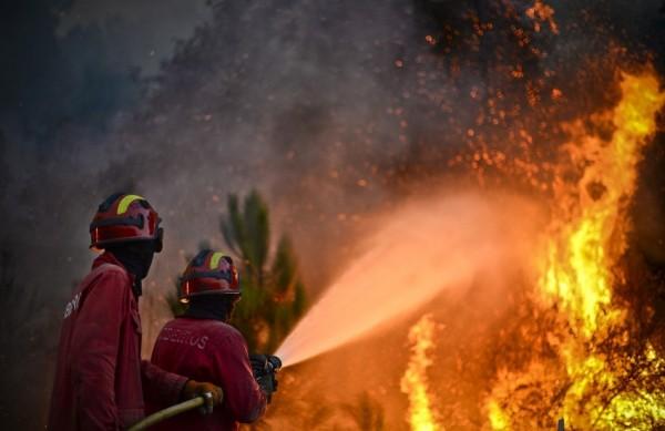Principais motivos estão relacionados à negligência e acidentes após queimadas irregulares e outras práticas proibidas nesta época do ano (France Press)