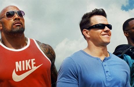 Sem Dor, Sem Ganho (Pain & Gain) tem direção de Michael Bay e no elenco Mark Wahlberg, Dwayne Johnson e Ed Harris ( Divulgação)