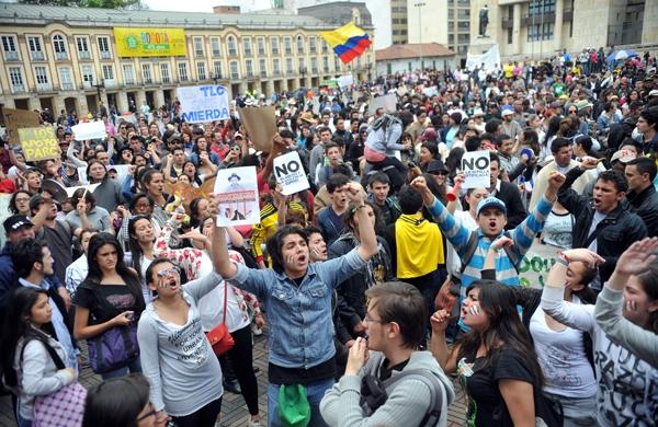 Governo e os manifestantes tentaram chegar a um acordo na última semana, sem sucesso (France Press)