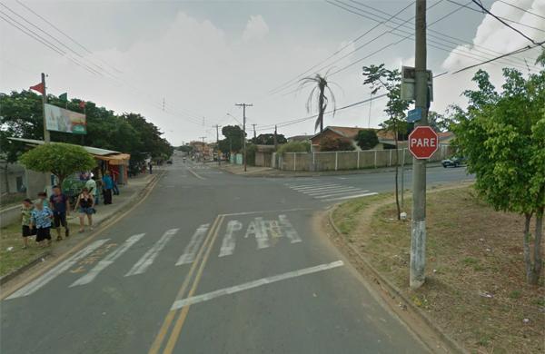 Segundo a polícia, Pires estava em uma CB300 pela Rua Edmir da Silva quando foi atacado por dois bandidos armados (Reprodução/Google)