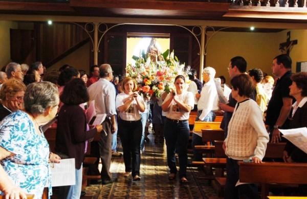 Objetivo é arrecadar fundos para a manutenção da igreja, dos trabalhos pastorais e a assistência a famílias de baixa renda, auxiliadas pela comunidade ( Dominique Torquato/AAN)