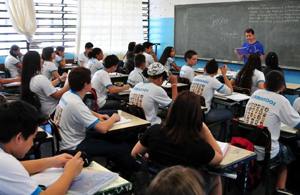 Sala de escola estadual: medida permitirá que professor efetivo substitua outro afastado fora da jornada ( Cedoc/RAC)