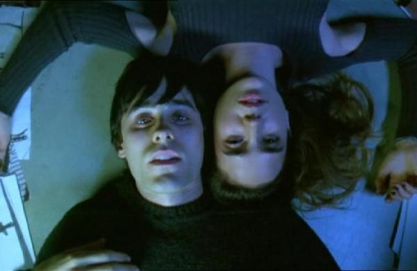 Harry Goldfarb (Jared Leto) e Marion Silver (Jennifer Connelly) são um casal de namorados que planeja montar um negócio ( Divulgação)
