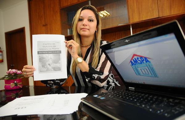 A diretora de assuntos jurídicos da Amspa ? filial Campinas,Tathiana Cromwell, ressalta a importância de checar todas as condições do imóvel no momento da entrega das chaves (Érica Dezonne/AAN)