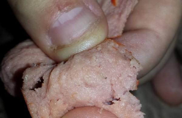 Alimento foi comprado no drive-thru de uma rede de fast-food de Araçatuba (Arquivo Pessoal)