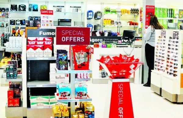 Free shop em Viracopos: funcionamento de lojas francas atrai passageiros da TAP (Elcio Alves/AAN)