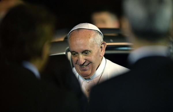Papa deixou o Brasil na noite deste domingo (28) (France Press)