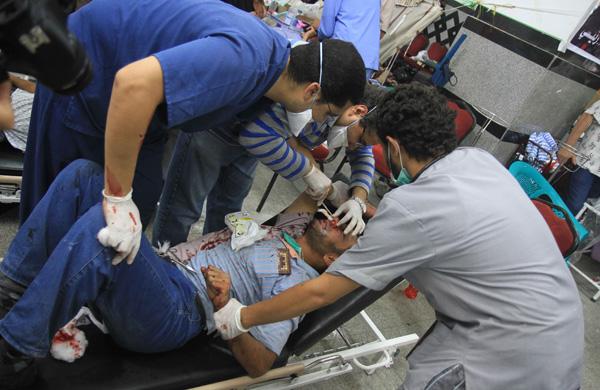 Os médicos de centro afirmaram que todos os mortos foram atingidos por balas reais durante os confrontos (France Press)
