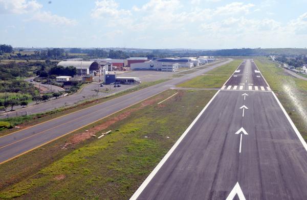 Vencedor de processo deverá providenciar melhorias no aeroporto ( Cedoc/RAC)