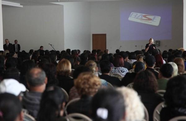 Ao todo, 7 mil funcionários da cidade passarão por capacitação (Isabela Carrari/Divulgação)