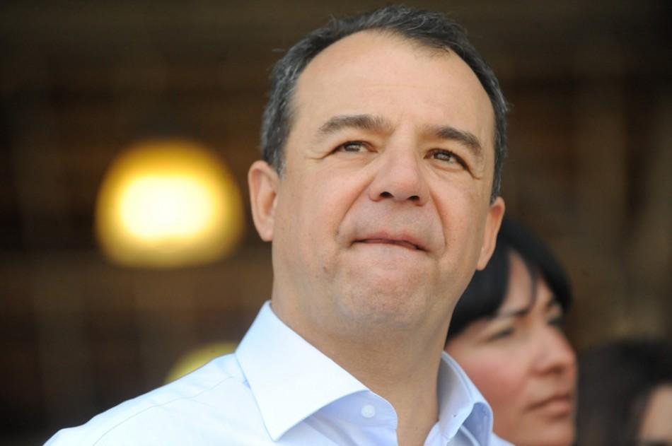 O ex-governador do Rio S&eacute;rgio Cabral desistiu de pedir um novo depoimento do atual governador, Luiz Fernando Pez&atilde;o (PMDB), em sua defesa (Ag&ecirc;ncia Brasil)