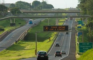 A recomendação é para que os motoristas programem a sua viagem entre às 22h de quarta e às 6h dessa quinta (Divulgação/Artesp)