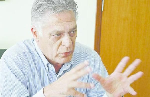 Prefeito Gabriel Ferrato defende ações conjuntas com a sociedade para combater o problema na cidade (Christiano Diehl Neto)