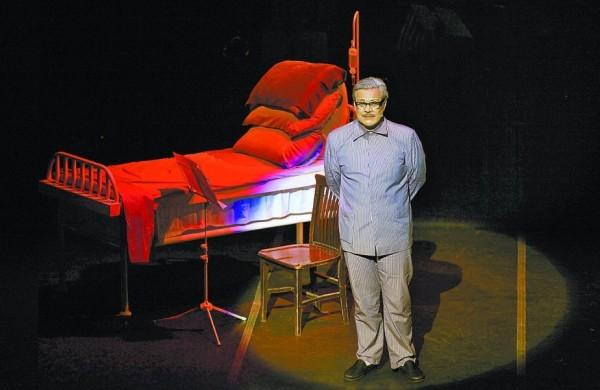 Espetáculo marca a estreia do ator como dramaturgo  (Divulgação )