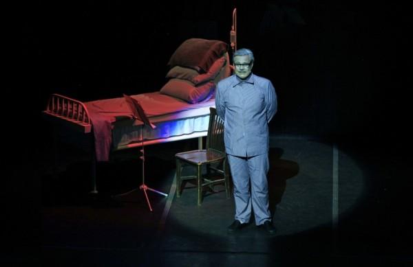 Diogo Vilela em cena do musical 'Ary Barroso - Do Princípio ao Fim' (Divulgação)