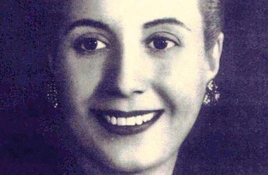 Exposição mostra um pouco do glamour e do trabalho de Evita (Divulgação)