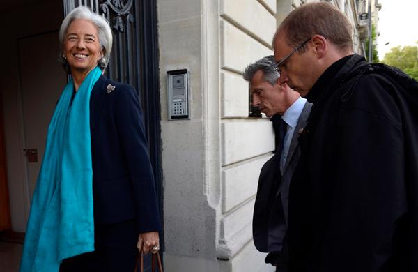 Christine Lagarde chega a tribunal para prestar novo depoimento em processo (France Press)