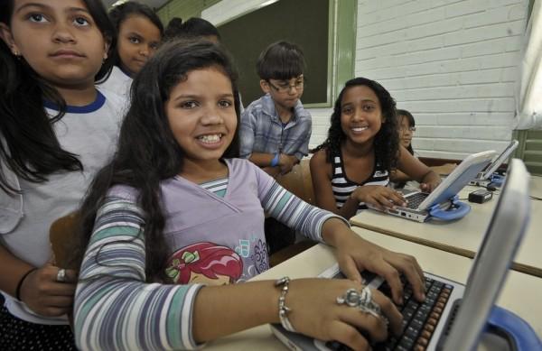 O número de acessos de banda larga móvel nos últimos 12 meses cresceu 45% em relação a maio de 2012 (Agência Brasil)