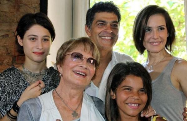 Elenco do seriado Louco Por Elas, da Rede Globo (Divulgação/TV Globo)