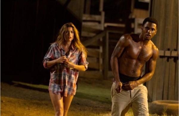 Cena do filme de terror 'O Massacre da Serra Elétrica: A Lenda Continua', de John Luessenhop (Divulgação)