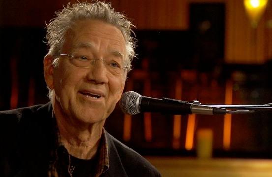 Morre Ray Manzarek, tecladista do The Doors, aos 74 anos