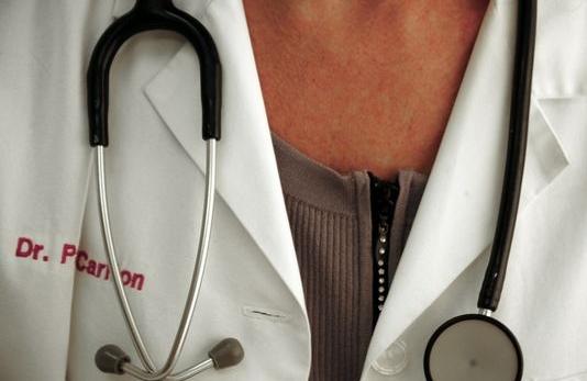Estados do Norte, são 10 médicos para cada 10 mil pessoas, abaixo da média nacional de países como Trinidad e Tobago, Tunísia, Tuvalu, Vietnã, Guatemala, El Salvador ou Albânia (France Presse)