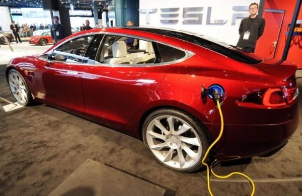 Barack Obama quer colocar um milhão de veículos elétricos para circular nos Estados Unidos em 2015 (Divulgação)