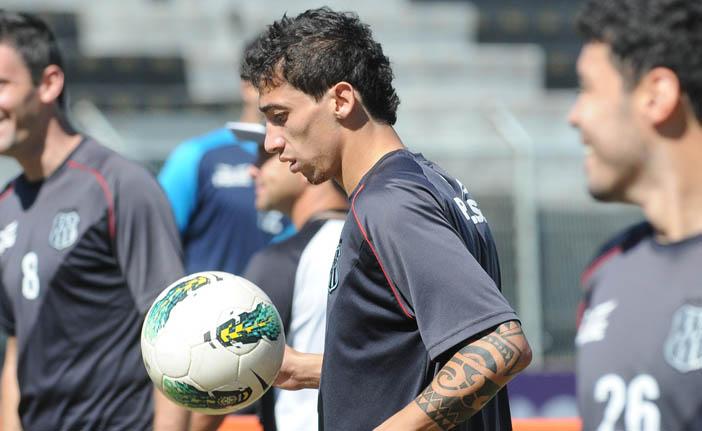 O atacante Rildo ganhou elogios do técnico Guto Ferreira após a boa partida contra o Bragantino pela Copa do Brasil (César Rodrigues)