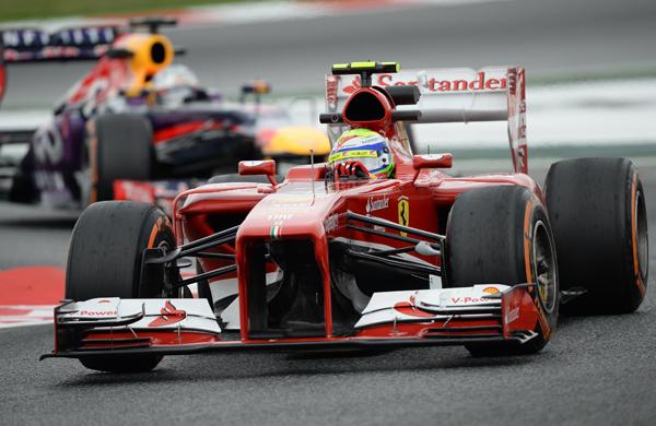 Felipe Massa perde três posições no grid (France Press)