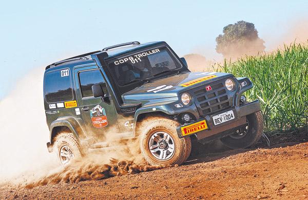 Vencedor do Rally dos Sertões em sua categoria, o T4 é produzido pela Troller (empresa que desde 2007 pertence à Ford do Brasil), na fábrica de Horizonete, no Ceará (Divulgação)